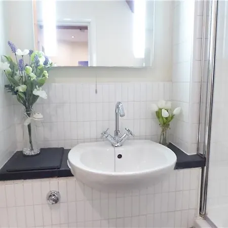 The Gladstone At Victoria Court Apartment Leeds (West Yorkshire)